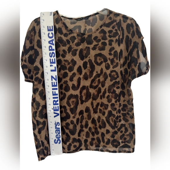 3/10🥰SHEIN Leopard print top - Picture 5 of 7
